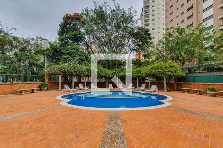 Apartamento à venda com 135m², 4 quartos e 4 vagasPiscina