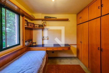 Apartamento à venda com 135m², 4 quartos e 4 vagasquarto 2