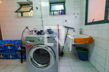 Apartamento à venda com 135m², 4 quartos e 4 vagasÁrea de Serviço