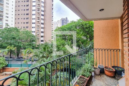 Apartamento à venda com 135m², 4 quartos e 4 vagasvaranda
