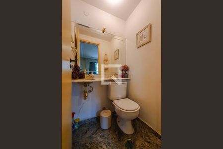 Apartamento à venda com 135m², 4 quartos e 4 vagaslavabo