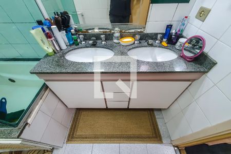 Apartamento à venda com 135m², 4 quartos e 4 vagasquarto 4 suite