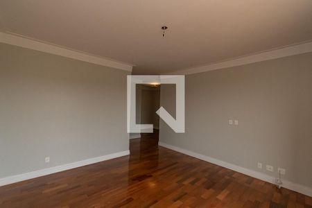 Casa de condomínio à venda com 620m², 5 quartos e 10 vagas Casa de condomínio à venda com 620m², 5 quartos e 10 vagasSuite 1