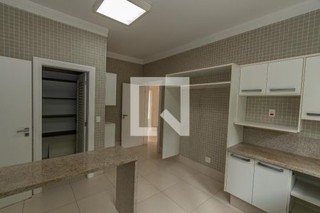 Casa de condomínio à venda com 620m², 5 quartos e 10 vagas Casa de condomínio à venda com 620m², 5 quartos e 10 vagasCozinha