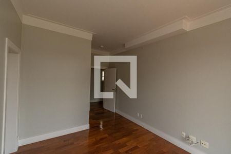 Casa de condomínio à venda com 620m², 5 quartos e 10 vagas Casa de condomínio à venda com 620m², 5 quartos e 10 vagasSuite 4