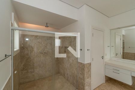 Casa de condomínio à venda com 620m², 5 quartos e 10 vagas Casa de condomínio à venda com 620m², 5 quartos e 10 vagasBanheiro Suite 1