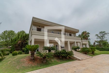 Casa de condomínio à venda com 620m², 5 quartos e 10 vagas Casa de condomínio à venda com 620m², 5 quartos e 10 vagasVaranda