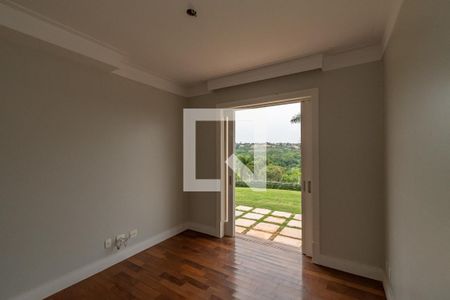 Casa de condomínio à venda com 620m², 5 quartos e 10 vagas Casa de condomínio à venda com 620m², 5 quartos e 10 vagasSuite 4
