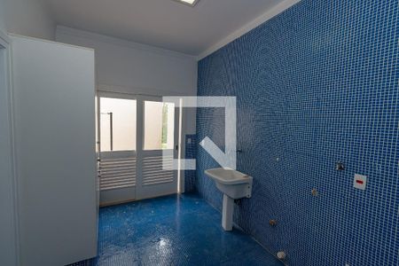 Casa de condomínio à venda com 620m², 5 quartos e 10 vagas Casa de condomínio à venda com 620m², 5 quartos e 10 vagasÁrea de Serviço