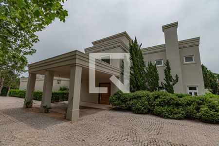 Casa de condomínio à venda com 620m², 5 quartos e 10 vagas Casa de condomínio à venda com 620m², 5 quartos e 10 vagasFachada