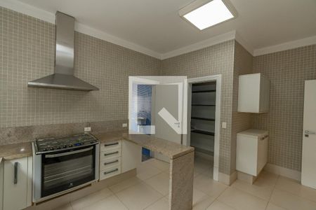 Casa de condomínio à venda com 620m², 5 quartos e 10 vagas Casa de condomínio à venda com 620m², 5 quartos e 10 vagasCozinha