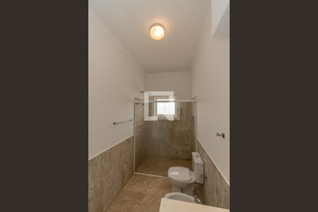 Casa de condomínio à venda com 620m², 5 quartos e 10 vagas Casa de condomínio à venda com 620m², 5 quartos e 10 vagasBanheiro da Suíte 2