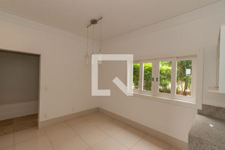 Casa de condomínio à venda com 620m², 5 quartos e 10 vagas Casa de condomínio à venda com 620m², 5 quartos e 10 vagasExtensão Cozinha