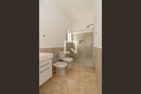 Casa de condomínio à venda com 620m², 5 quartos e 10 vagas Casa de condomínio à venda com 620m², 5 quartos e 10 vagasBanheiro da Suíte 3