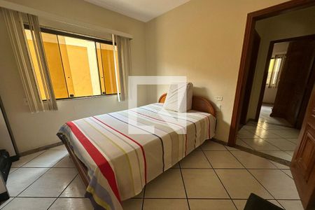 Casa de condomínio à venda com 189m², 3 quartos e 2 vagasQuarto 1