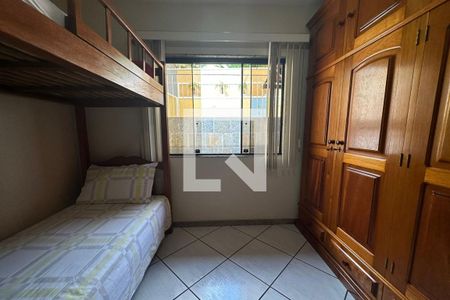 Casa de condomínio à venda com 189m², 3 quartos e 2 vagasQuarto 2