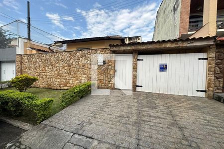 Casa de condomínio à venda com 189m², 3 quartos e 2 vagasFachada