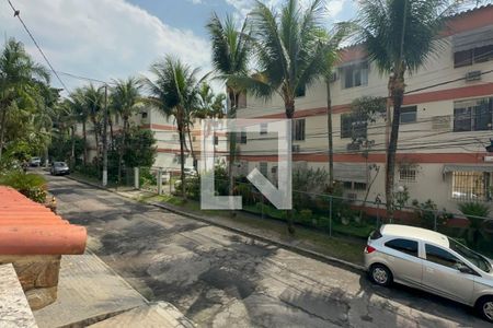 Casa de condomínio à venda com 189m², 3 quartos e 2 vagasVista