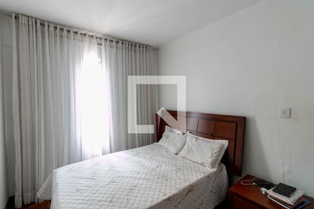 Apartamento à venda com 170m², 3 quartos e 1 vaga Apartamento à venda com 170m², 3 quartos e 1 vagaQuarto 2