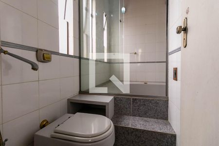 Apartamento à venda com 170m², 3 quartos e 1 vaga Apartamento à venda com 170m², 3 quartos e 1 vagaBanheiro Social 2