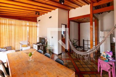 Apartamento à venda com 170m², 3 quartos e 1 vaga Apartamento à venda com 170m², 3 quartos e 1 vagaÁrea comum