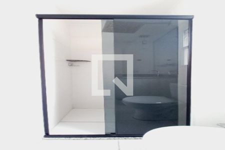 Apartamento à venda com 65m², 2 quartos e 1 vaga Apartamento à venda com 65m², 2 quartos e 1 vagaBanheiro da Suíte