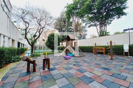 Apartamento à venda com 65m², 2 quartos e 1 vaga Apartamento à venda com 65m², 2 quartos e 1 vagaÁrea comum - Playground