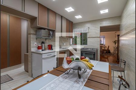 Casa à venda com 154m², 3 quartos e sem vaga Casa à venda com 154m², 3 quartos e sem vagaCozinha