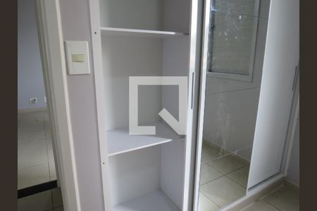 Apartamento para alugar com 84m², 3 quartos e 1 vagaQuarto 3 - Armário Aberto