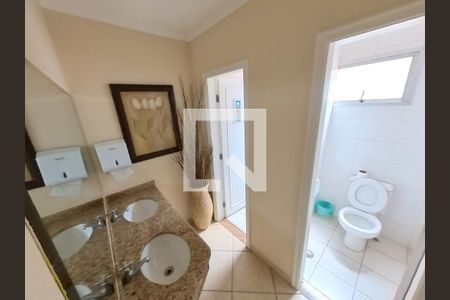 Apartamento para alugar com 84m², 3 quartos e 1 vaga Apartamento para alugar com 84m², 3 quartos e 1 vagaÁrea comum - Salão de festas - Banheiros
