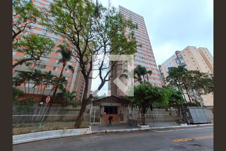 Apartamento para alugar com 84m², 3 quartos e 1 vaga Apartamento para alugar com 84m², 3 quartos e 1 vagaFachada