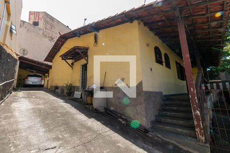 Casa à venda com 193m², 3 quartos e 4 vagasGaragem