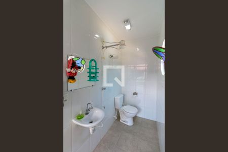 Casa à venda com 193m², 3 quartos e 4 vagasBanheiro