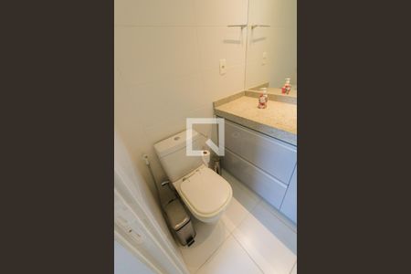 Apartamento à venda com 78m², 2 quartos e 1 vaga Apartamento à venda com 78m², 2 quartos e 1 vagaBanheiro da Suíte