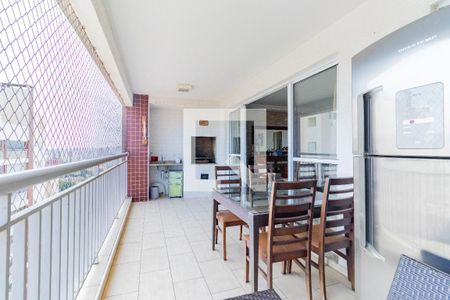 Apartamento à venda com 124m², 3 quartos e 2 vagas Apartamento à venda com 124m², 3 quartos e 2 vagasVaranda Gourmet