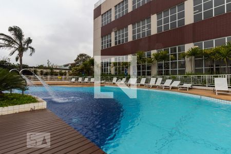 Apartamento à venda com 124m², 3 quartos e 2 vagas Apartamento à venda com 124m², 3 quartos e 2 vagasÁrea comum - Piscina