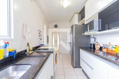 Apartamento à venda com 124m², 3 quartos e 2 vagas Apartamento à venda com 124m², 3 quartos e 2 vagasCozinha
