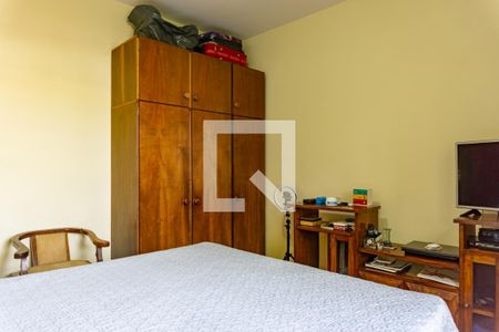 Casa à venda com 280m², 3 quartos e 4 vagas Casa à venda com 280m², 3 quartos e 4 vagasQuarto