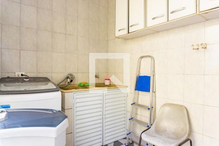 Casa à venda com 280m², 3 quartos e 4 vagas Casa à venda com 280m², 3 quartos e 4 vagasÁrea de Serviço