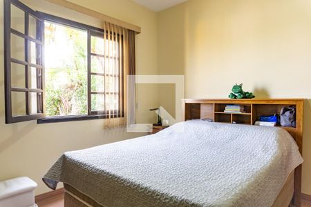 Casa à venda com 280m², 3 quartos e 4 vagas Casa à venda com 280m², 3 quartos e 4 vagasQuarto