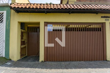 Casa à venda com 280m², 3 quartos e 4 vagas Casa à venda com 280m², 3 quartos e 4 vagasFachada