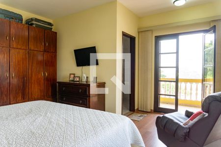 Casa à venda com 280m², 3 quartos e 4 vagas Casa à venda com 280m², 3 quartos e 4 vagasSuíte