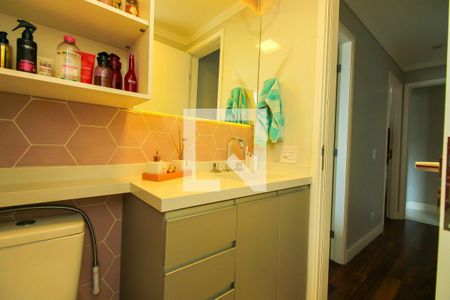 Apartamento à venda com 108m², 3 quartos e 3 vagas Apartamento à venda com 108m², 3 quartos e 3 vagasBanheiro