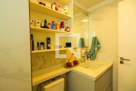 Apartamento à venda com 108m², 3 quartos e 3 vagas Apartamento à venda com 108m², 3 quartos e 3 vagasBanheiro da suíte