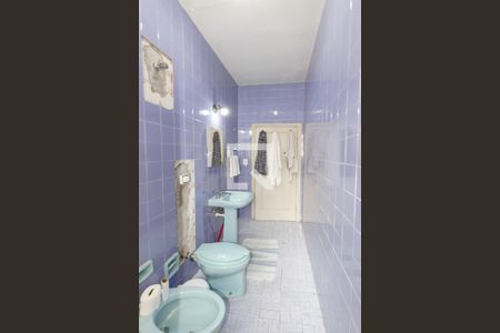 Casa à venda com 130m², 3 quartos e 1 vaga Casa à venda com 130m², 3 quartos e 1 vagaBanheiro