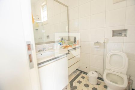 Casa à venda com 2000m², 4 quartos e 10 vagasBanheiro da Suíte 3