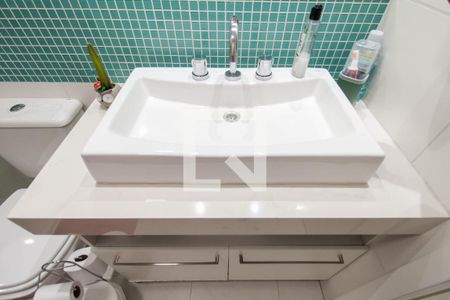Apartamento à venda com 78m², 3 quartos e 2 vagas Apartamento à venda com 78m², 3 quartos e 2 vagasBanheiro Social