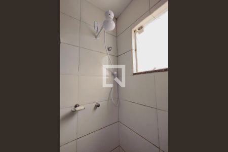 Casa de condomínio à venda com 100m², 3 quartos e 1 vaga Casa de condomínio à venda com 100m², 3 quartos e 1 vagaBanheiro da Suíte 1