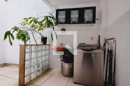 Casa de condomínio à venda com 100m², 3 quartos e 1 vaga Casa de condomínio à venda com 100m², 3 quartos e 1 vagaÁrea de Serviço