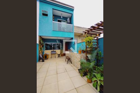 Casa de condomínio à venda com 100m², 3 quartos e 1 vaga Casa de condomínio à venda com 100m², 3 quartos e 1 vagaQuintal